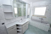Badezimmer EG Bild 1 - 