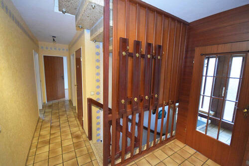 Flur EG Bild 1 - 