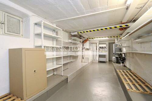 V9915 KG - Raum 1.1 - 