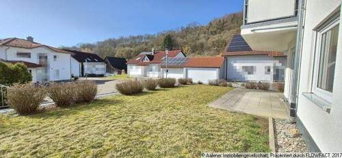 Terrasse mit Gartenanteil - 