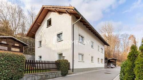 Außenansicht 1 - Gepflegtes ZFH mit Garten, Terrasse, Carport und Wintergarten - ruhig und naturnah wohnen in Regen