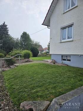 Nord-Ost Ansicht - Familienhaus mit großem Garten - 360.000,00&nbsp;EUR Kaufpreis, ca.&nbsp; 145,00&nbsp;m&sup2;&nbsp;Wohnfl&auml;che