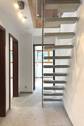 Flur - Raumsaprtreppe zum Spitzboden - 