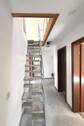 Flur - Raumsaprtreppe zum Spitzboden - 
