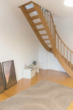 Treppe vom 4. OG ins DG - 