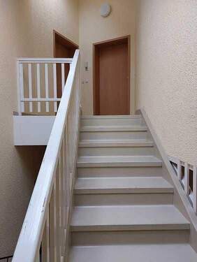 Treppenhaus / Zugang Dachgeschoss - 