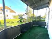 Balkon mit Blick in den Garten.JPG - 