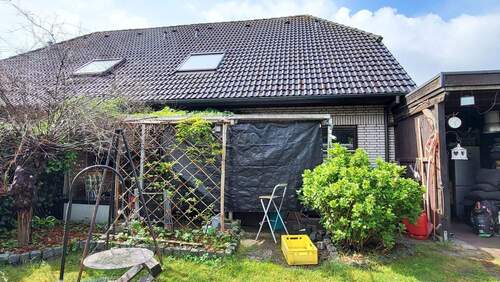 Hausansicht vom Garten.jpg - 4 Zimmer Doppelhaushälfte zum Kaufen in Osnabrück