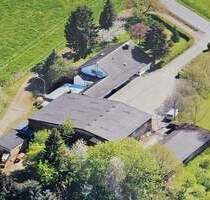 Großzügiges Bauernhaus in einzigartiger Alleinlage - Konz-Kommlingen