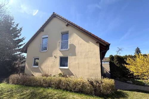 Außenansicht Giebel - Einfamilienhaus mit 121,00 m&sup2; in Seybothenreuth zum Kaufen