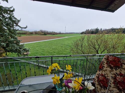 Blick in Nachbarschaft OG.-Balkon.jpg - 
