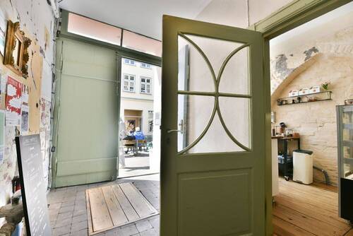 Cafè - 1 Zimmer Mehrfamilienhaus, Wohnhaus zum Kaufen in Lübeck