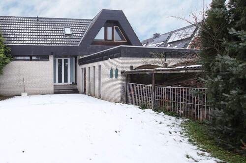 Ansicht Garten - 6 Zimmer Einfamilienhaus zum Kaufen in Recke