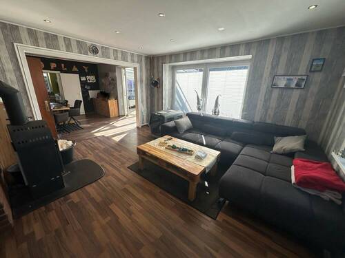 Wohnzimmer (Ansicht 2) - 