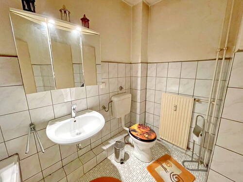 Bad(Whg. 1) - Einfamilienhaus in Halstenbek zum Kaufen