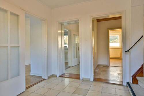 Flur - Reihenmittelhaus mit 105,00 m² in Lübeck zum Kaufen