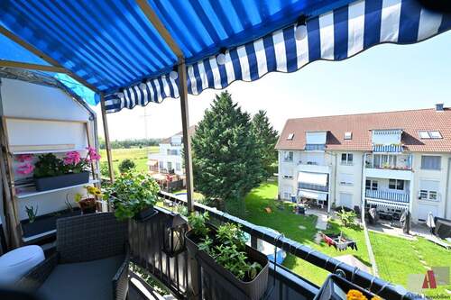 Bild 1 - Großzügige 4-Zimmer-DG-Wohnung in Haltingen