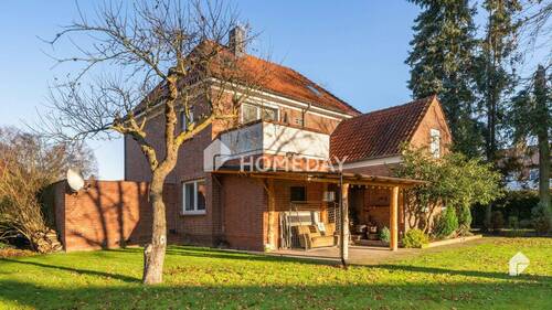 Außenansicht 2 - 8 Zimmer Mehrfamilienhaus, Wohnhaus zum Kaufen in Wagenfeld