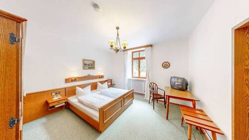 Zimmer 2 - 