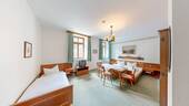 Zimmer 4 - 