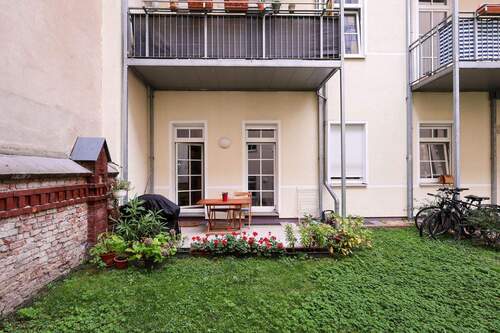 Terrasse - 4 Zimmerwohnung in toller Moabiter Lage mit Gartenanteil