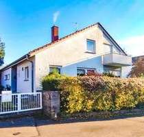 Freistehendes Einfamilienhaus, großer Garten, ELW und Doppelgarage am Milcherberg von Privat - Kirchheim unter Teck