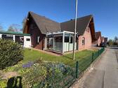  Straßenansicht - 7 Zimmer Einfamilienhaus zum Kaufen in Nordhastedt