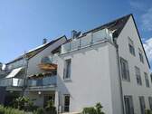 Ansicht von Süden - Familienfreundliche 4-Zimmer-Wohnung mit großem Südbalkon
