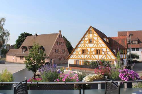 Blick vom Balkon - Etagenwohnung mit 104,10 m² in Nürnberg zur Miete