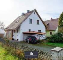 Sanierungsbedürftiges Einfamilienhaus mit großer Garage in toller Lage von Hirschau