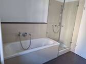 Dusche, Badewanne - 