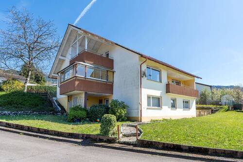 Außenansicht - 9 Zimmer Mehrfamilienhaus, Wohnhaus zum Kaufen in Wehr