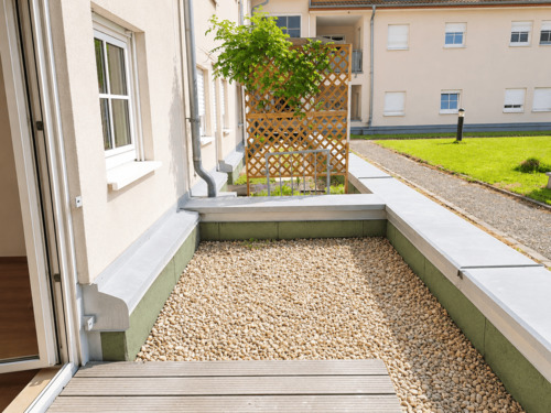 Terrasse (wird noch gebaut) - Etagenwohnung mit 72,70 m&sup2; in Markranstädt zur Miete