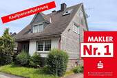 Kaufpreisreduzierung - Straßenansicht - Gemütliches Wohnhaus mit familiärem Charakter