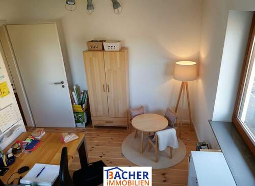Kinderzimmer/Büro - 