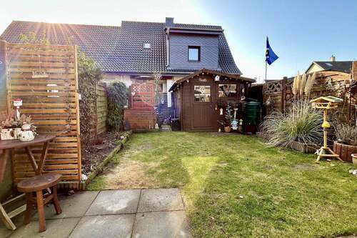 Kleiner gepflegter Garten - 