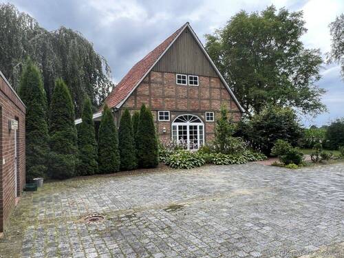 Seitenansicht links - 2 Zimmer Einfamilienhaus zur Miete in Bremervörde