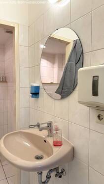 WuG - Imbiss (Herren-WC) - 