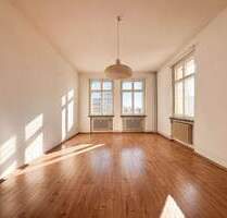 Bezugsfrei: helle 2-Zi-Whg an der Frankfurter Allee - Berlin Friedrichshain