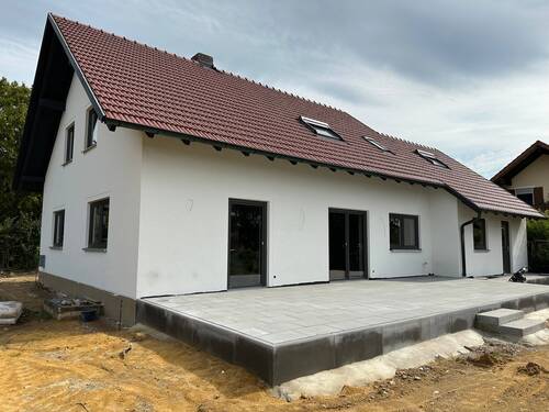 Außenansicht.jpg - 1 Zimmer Mehrfamilienhaus, Wohnhaus zum Kaufen in Roding