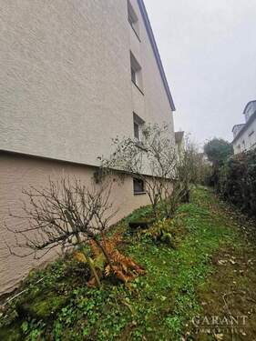 Giebelseite - 8 Zimmer Reihenendhaus in Winnenden