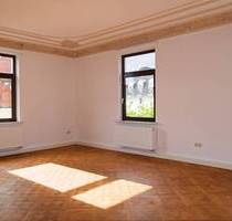 Wohnen in ruhiger Zentrumsnähe mit PKW-Stellplatz - Balkon geplant - Greiz