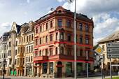 Außenansicht - Etagenwohnung mit Balkon und Einbauküche