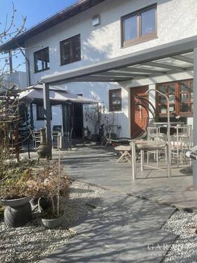 Gartenansicht1 - Wohn- und Geschäftshaus, modernisiert, mit gehobener Ausstattung!