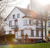 KL-Stadtpark - Stilvolles Ein-Zweifamilienhaus mit schönem Eigentumsgrundstück und PKW-Stellplatz - Kaiserslautern Innenstadt