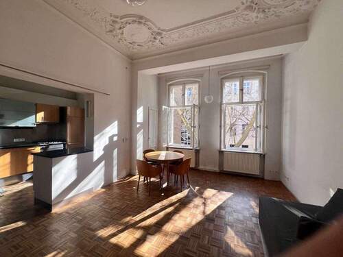 3 - 1 Zimmer Etagenwohnung in Berlin