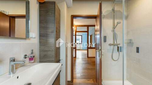 1. OG Badezimmer 2 - 