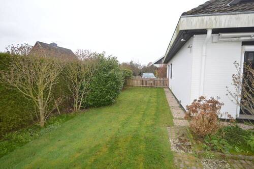 Seitlicher Gartenteil - 