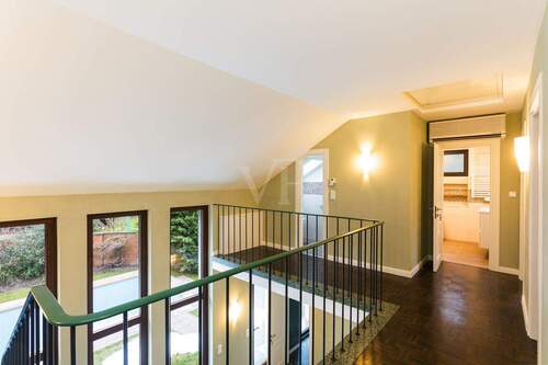 Galerie im Obergeschoss - Einfamilienhaus mit 216,00 m² in Berlin zum Kaufen