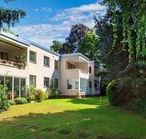 Nähe Dianasee: 3 Zimmer im Dachgeschoss + 47 m² Hobbyraum - Berlin-Grunewald